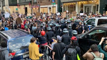 Las masivas demostraciones en NYC en contra de la brutalidad policial llevaron a que por fin se pasaran las leyes para reformar la Uniformada.