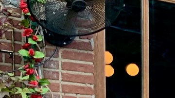 Los restaurantes reabrieron en la Fase 2 solo con servicio al aire libre el pasado 22 de junio.