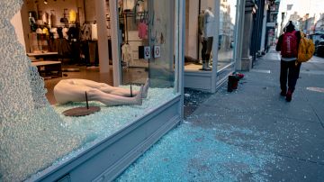 Decenas de tiendas fueron saqueadas en varios puntos de la ciudad, principalmente en SoHo.