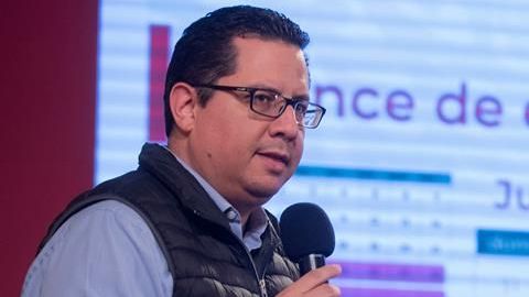 José Luis Alomía.