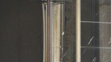 Asegúrate que el autolavado al que acudes use productos especiales para lavar los autos, de lo contrario busca otra alternativa