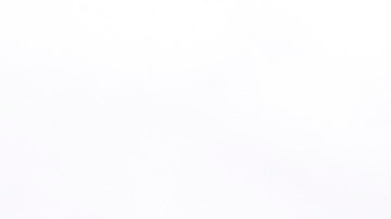 Defensores de la inmigración celebran fuera de la Corte Suprema después de que se emitiera el fallo en Washington,