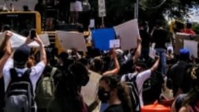 La tensión fue creciendo en McAllen.