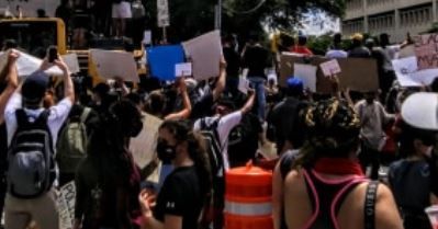 La tensión fue creciendo en McAllen.