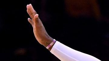 LeBron James también consiguió superar la barrera de los 32,000 puntos en la NBA con Los Angeles Lakers.