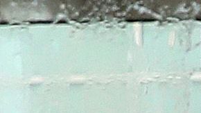 CDC analiza una política de uso de mascarillas entre la población.