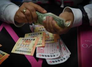 ¿Puede un indocumentado cobrar un premio de lotería en Estados Unidos?