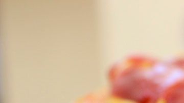 La salchichas son uno de los alimentos que inflaman tu cuerpo.