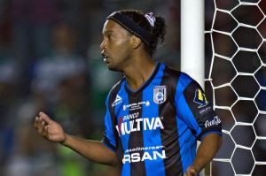 Gallos de Querétaro: ocho cambios de dueño en veinte años, descensos, resurrecciones… ¡y Ronaldinho!