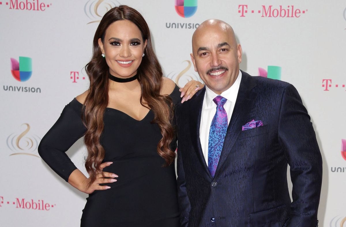 The ex of Lupillo Rivera, Mayeli Alonso, is in mourning after suffering the death of her father