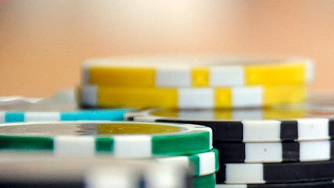 Los casinos piden a los reguladores que permitan este método de pago para proteger más a las personas del contagio.
