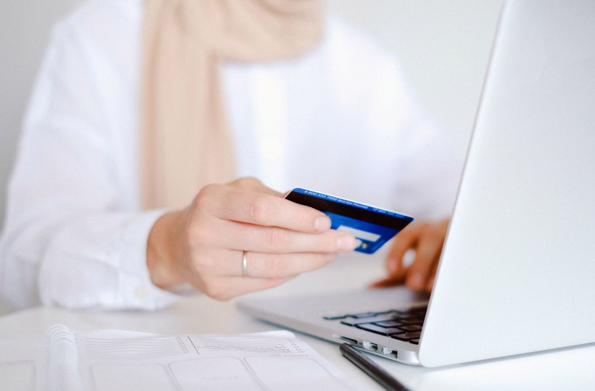 Con la "EIP Card" se puede realizar compras en línea.