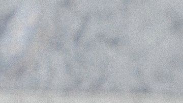 La creencia indica que sentir piquetes en las manos es dinero.