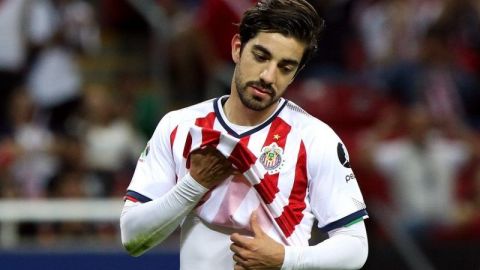 Rodolfo Pizarro jugó varias temporadas en las Chivas de Guadalajara.