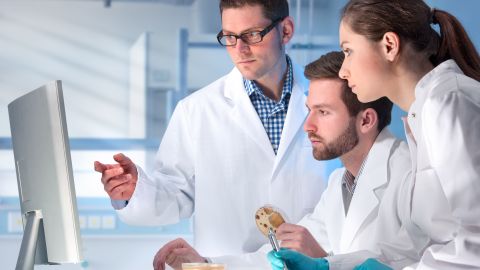 médicos científicos