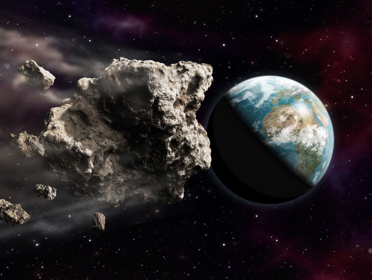 Ayer por la noche pasó el primer asteroide.
