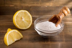 ¿Por qué el bicarbonato con limón en ayunas puede mejorar tu salud?