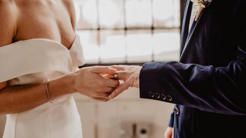La verdad salió a la luz en la noche de bodas.