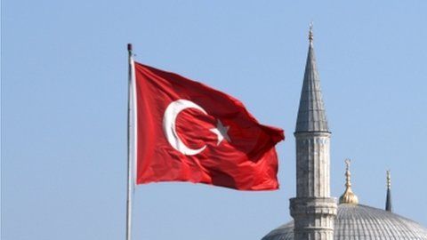 113163323_tv038474523