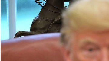 113172796_gettyimages-1024855250-1