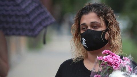 113601437_tv062204255