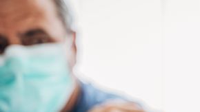 La Universidad de Oxford tiene una de las vacunas contra la covid-19 más auspiciosas, pero no es la única.