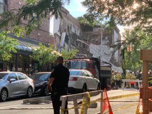 Colapsa edificio en vecindario de Carroll Gardens en Brooklyn