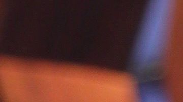 Carolina Sandoval, mojada y bajo la ducha, le responde implacablemente a seguidora que la criticó por su cuerpo.