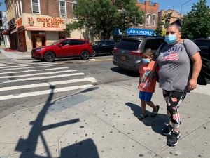 Defensor del Pueblo de NYC propone retrasar apertura de escuelas hasta octubre y empezar solo con niños pequeños