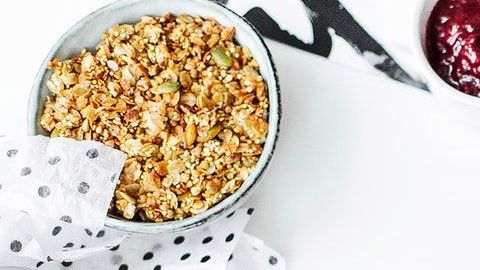 La fibra en la avena ayuda a retrasar la digestión, aumentar la saciedad y suprimir el apetito.