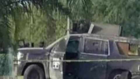 FOTOS: Enfrentamiento a unas millas de frontera deja varias trocas baleadas y con muertos