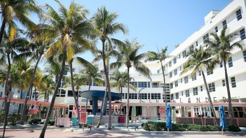 Vista exterior del hotel Clevelander de South Beach.