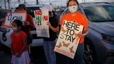 Denuncian que el gobierno quiere acabar con el programa DACA.