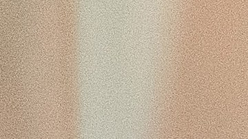 El presidente López Obrador es criticado en México por aplaudirle a Donald Trump.