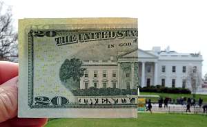 Envío de primeros cheques de estímulo de $600 esta semana por parte del IRS es incierto