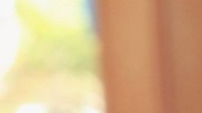 Una mujer con una camiseta de la marca Goya en Miami.