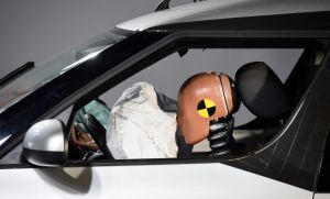 El estallido de la bolsa de aire de tu auto podría dejar marcas de por vida en tu piel