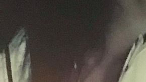 Jatziry Telles con su bebé recién nacido.