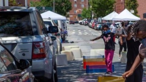 El plan ‘Open Play Streets’ dará espacios a los niños para jugar y hacer deporte al aire libre.