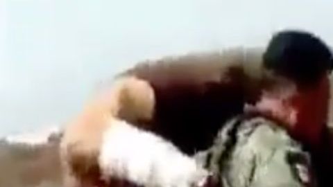 VIDEO: Cárteles Unidos emboscan a soldados hieren a uno pero ellos abaten a 5 sicarios