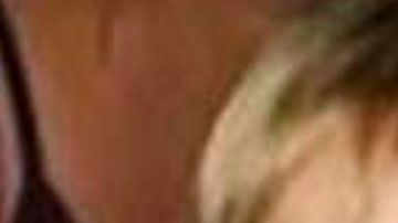 El niño Michael Morris podría estar viajando con Haralampos Savopoulos, de 50 años.