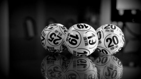 Conoce las interpretaciones de soñar con la lotería.
