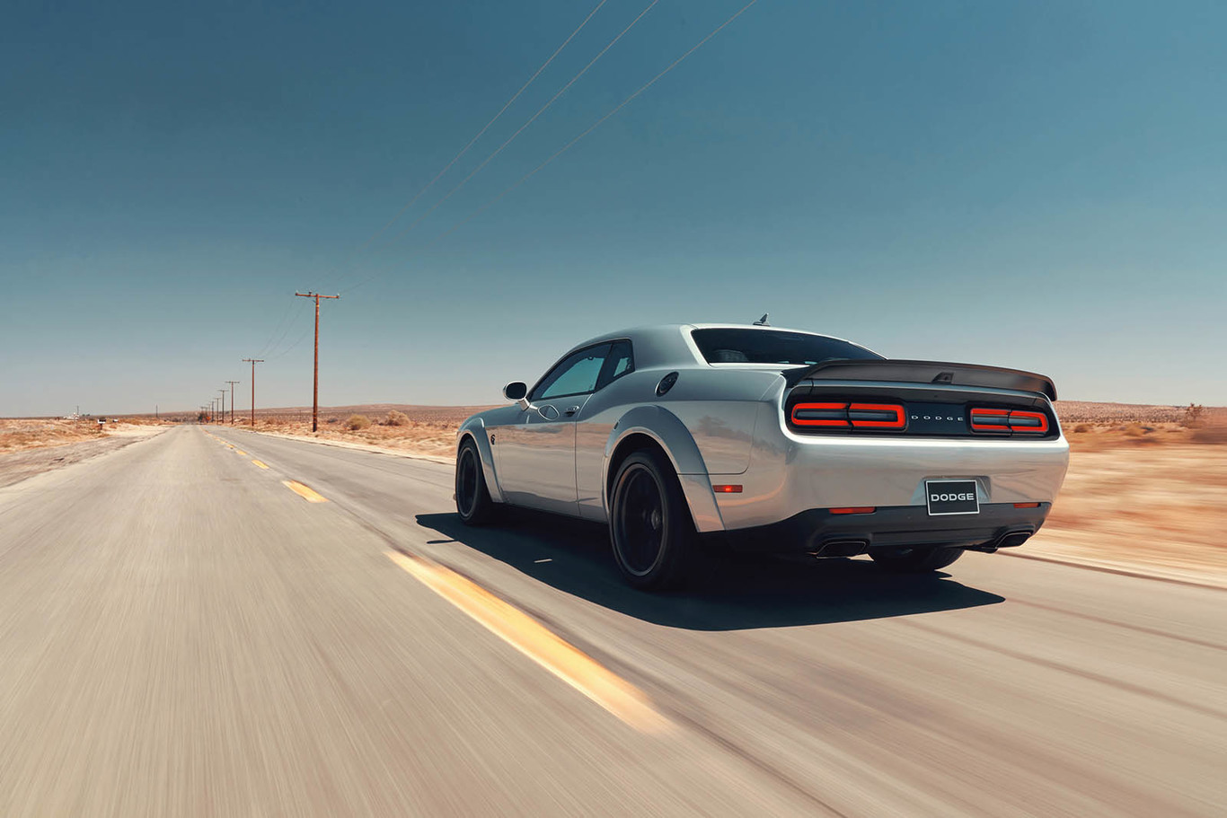 Con este video, el Dodge Challenger SRT Hellcat Redeye demuestra cómo