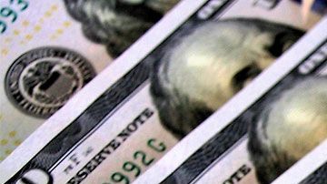 Podrías poner en peligro tu dinero al compartir este tipo de fotos en redes sociales.