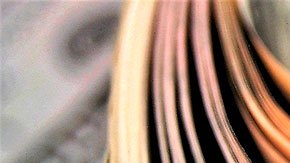 Estas acciones te acercarán más a tu meta de ahorrar $500 dólares al mes.