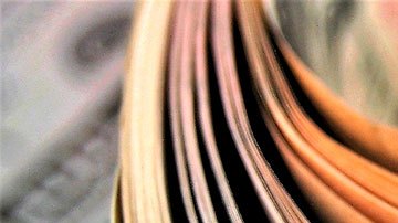 Estas acciones te acercarán más a tu meta de ahorrar $500 dólares al mes.