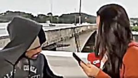 Atracan a periodista de CNN en Brasil que informaba en vivo.