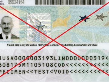 USCIS aplica diversos filtros al evaluar la elegibilidad de un inmigrante para una Green Card.