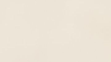 El hummus resulta mucho más saludable comerlo con vegetales en vez que con chips de pan de pita.