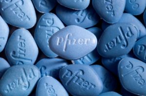 Arrestan a ancianos por tráfico de Viagra, pastillas para la erección